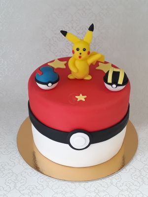 Játékfigurás torta