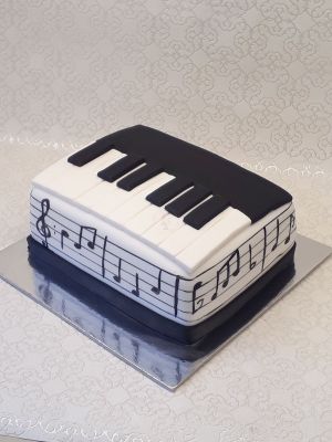 Zongora torta