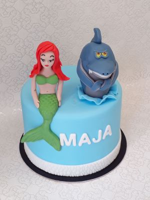 Hableány és cápa torta