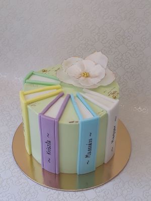 Könyv torta