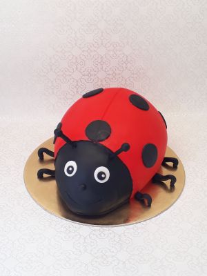 Katicabogár torta