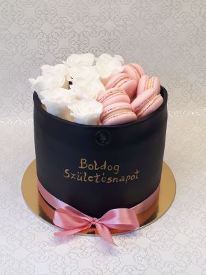 Macaronos rózsa torta