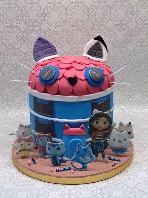 Mesefigurás torta
