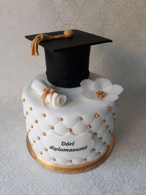 Ballagás, diploma torta